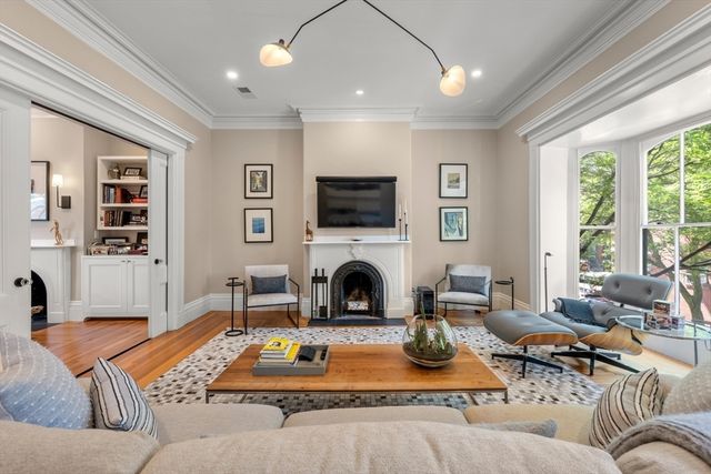 103 West Springfield Street, Boston, MA 02118