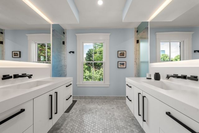 103 West Springfield Street, Boston, MA 02118