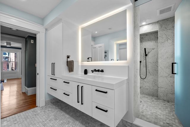103 West Springfield Street, Boston, MA 02118