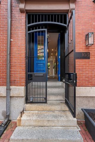 103 West Springfield Street, Boston, MA 02118