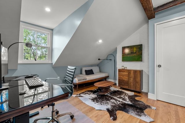 103 West Springfield Street, Boston, MA 02118