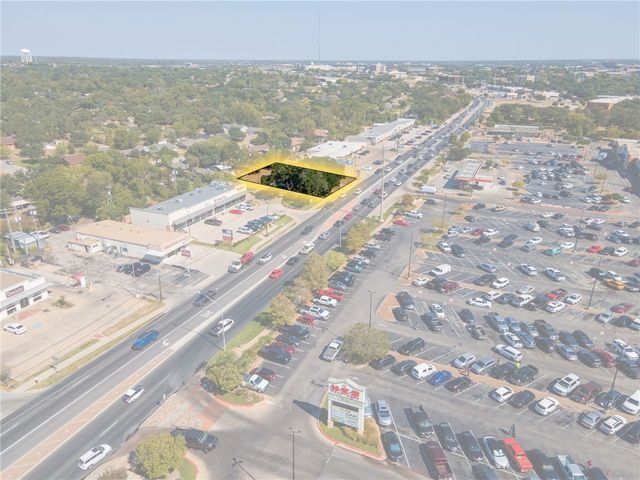 720 East Villa Maria Road, Bryan, TX 77802