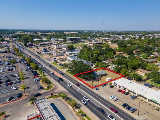 720 East Villa Maria Road, Bryan, TX 77802