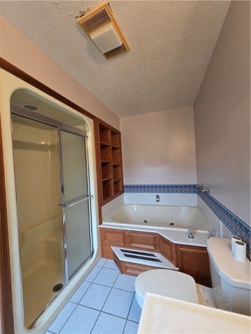 205 Hamburg Rd, Hempfield Twp, PA 16125