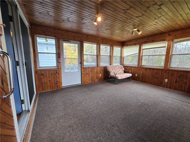 205 Hamburg Rd, Hempfield Twp, PA 16125