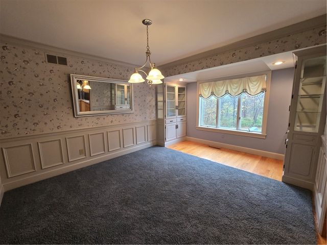 205 Hamburg Rd, Hempfield Twp, PA 16125