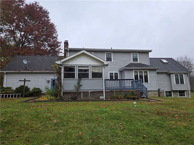 205 Hamburg Rd, Hempfield Twp, PA 16125