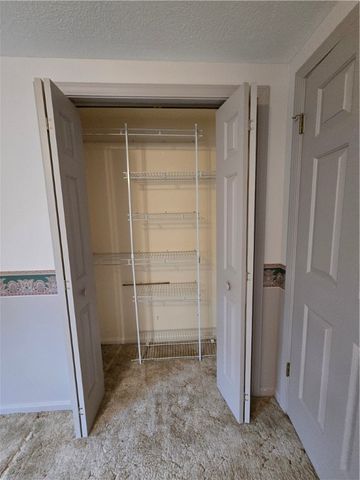 205 Hamburg Rd, Hempfield Twp, PA 16125