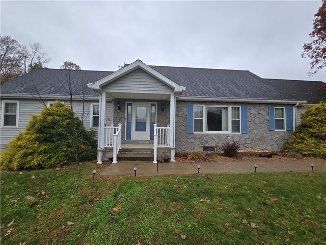 205 Hamburg Rd, Hempfield Twp, PA 16125