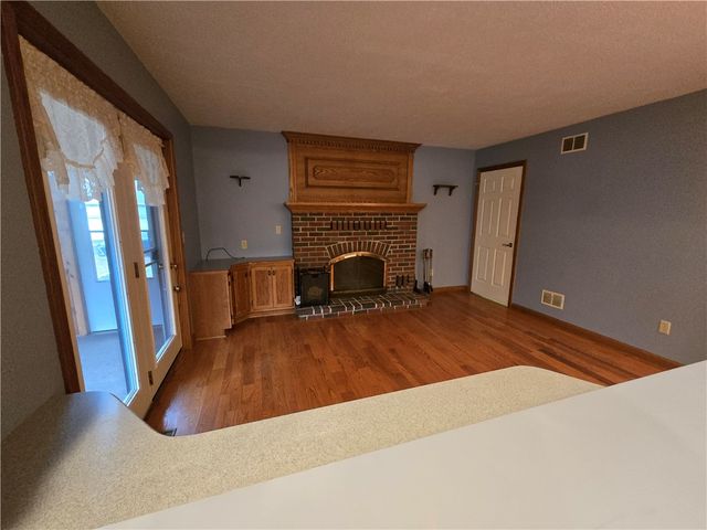 205 Hamburg Rd, Hempfield Twp, PA 16125