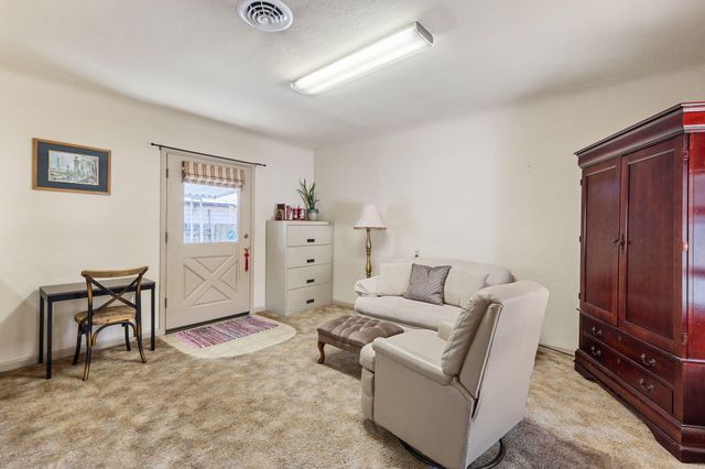 547 Oakdale Drive, Medford, OR 97501