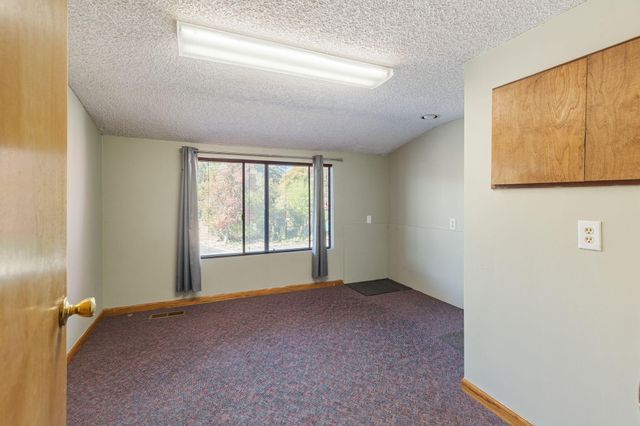 547 Oakdale Drive, Medford, OR 97501