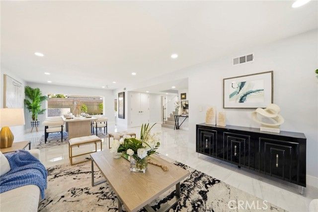 9810 Calendula Ave, Westminster, CA 92683