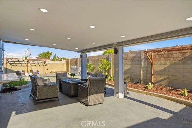 9810 Calendula Ave, Westminster, CA 92683