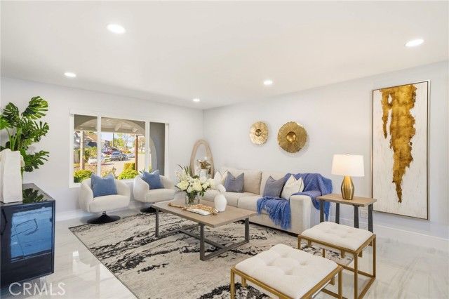 9810 Calendula Ave, Westminster, CA 92683