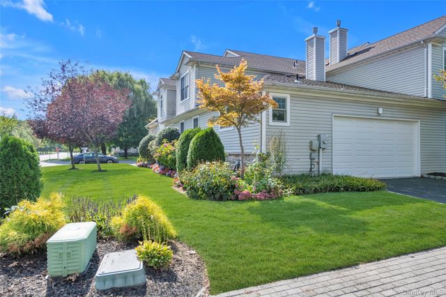 626 Village Green N, Port Washington, NY 11050