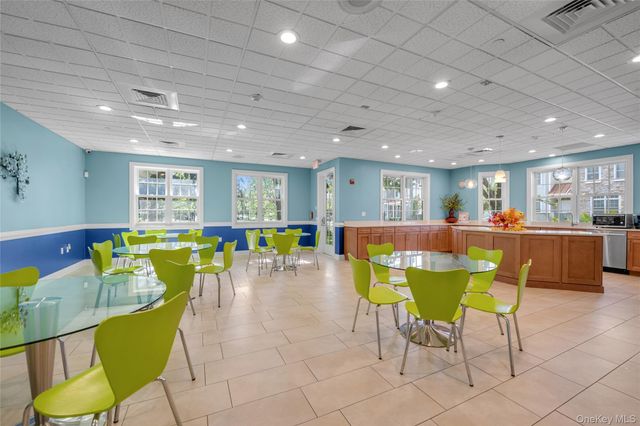 626 Village Green N, Port Washington, NY 11050