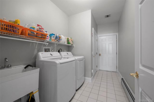 626 Village Green N, Port Washington, NY 11050