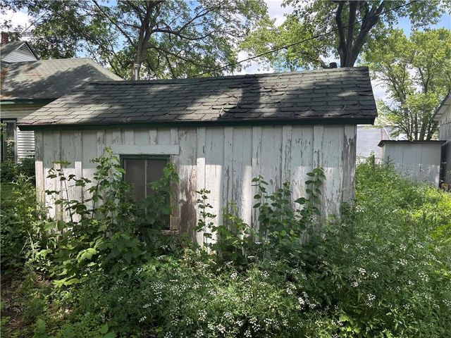 114 Schofield Street, Waverly, KS 66871