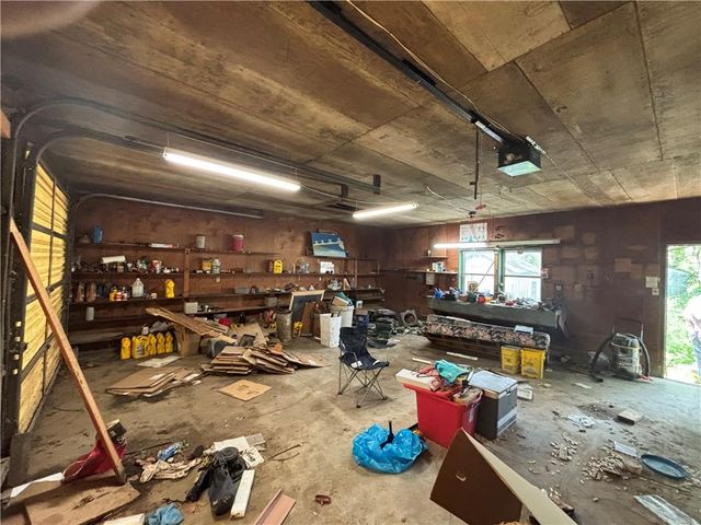 114 Schofield Street, Waverly, KS 66871