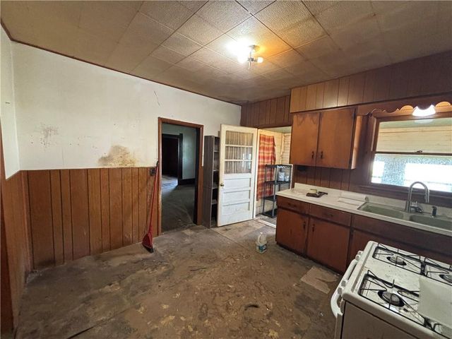 114 Schofield Street, Waverly, KS 66871