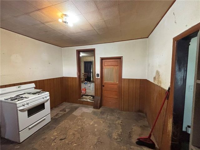 114 Schofield Street, Waverly, KS 66871