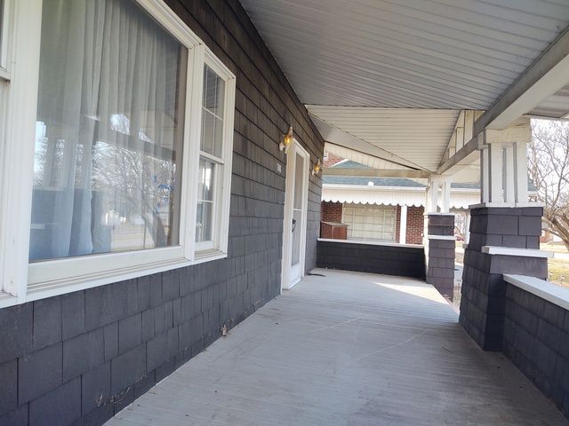 708 E St. Louis Street, West Frankfort, IL 62896