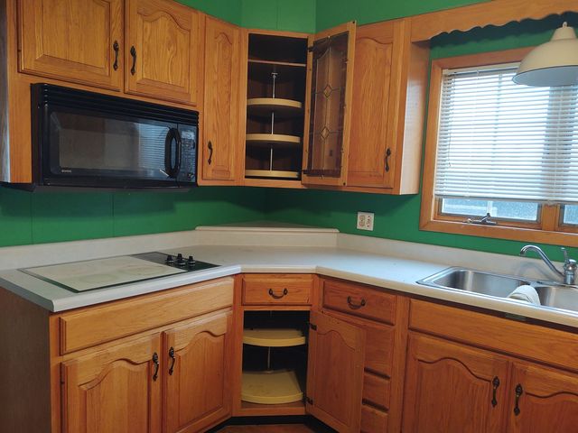 708 E St. Louis Street, West Frankfort, IL 62896