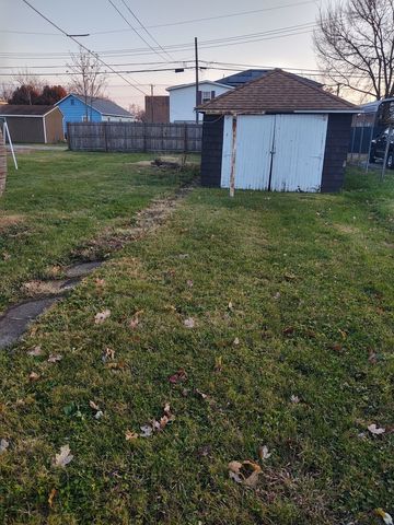 708 E St. Louis Street, West Frankfort, IL 62896