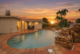 8386 Shadow Wood Boulevard, Coral Springs, FL 33071