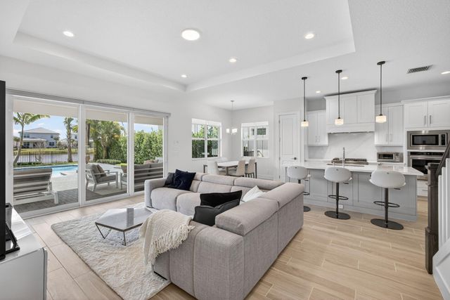 12419 Nautilus Circle, Palm Beach Gardens, FL 33412