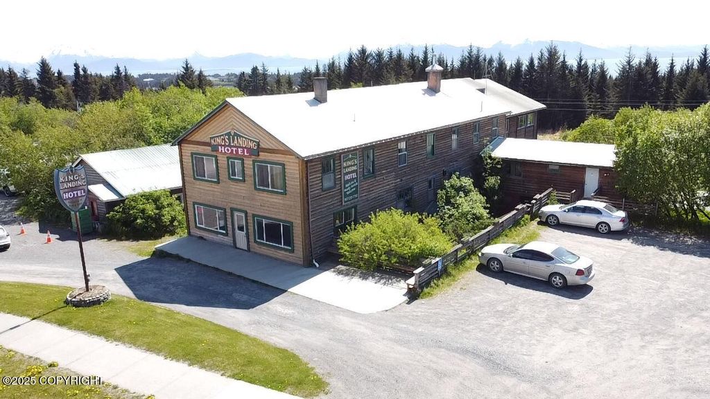 147 E Pioneer Avenue, Homer, AK 99603