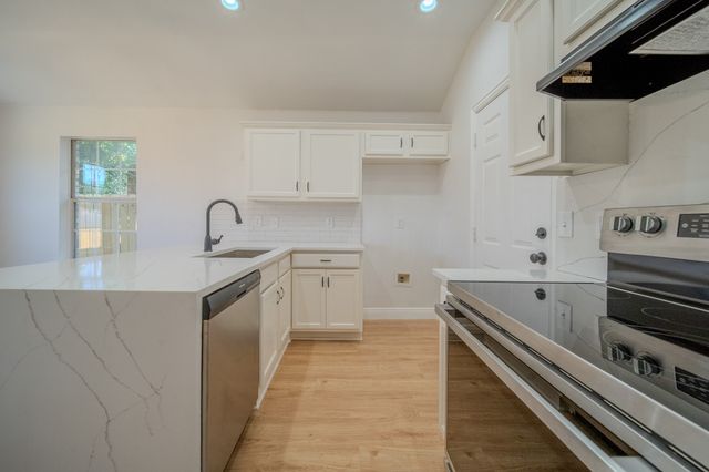 5219 Chippewa Drive, Dallas, TX 75212