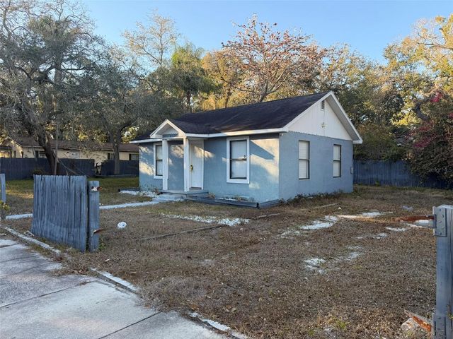 2020 E POWHATAN AVENUE, Tampa, FL 33610