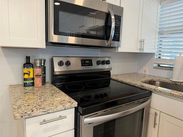 2020 E POWHATAN AVENUE, Tampa, FL 33610