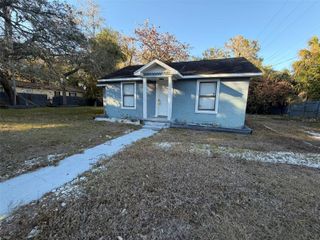 2020 E POWHATAN AVENUE, Tampa, FL 33610