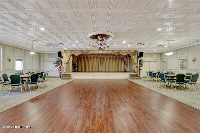 26 Lansdale Drive, Marlboro, NJ 07746