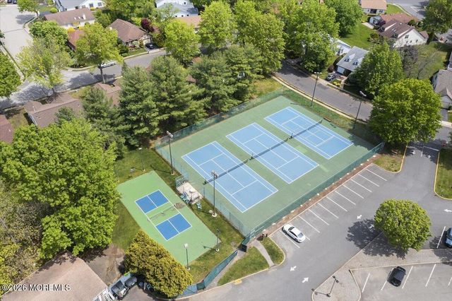 26 Lansdale Drive, Marlboro, NJ 07746