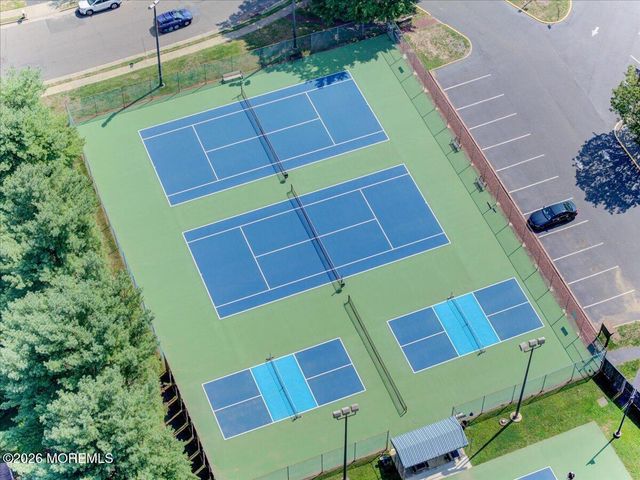 26 Lansdale Drive, Marlboro, NJ 07746