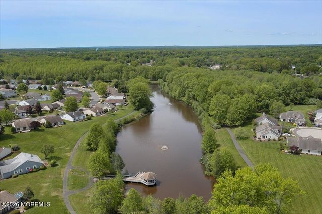 26 Lansdale Drive, Marlboro, NJ 07746