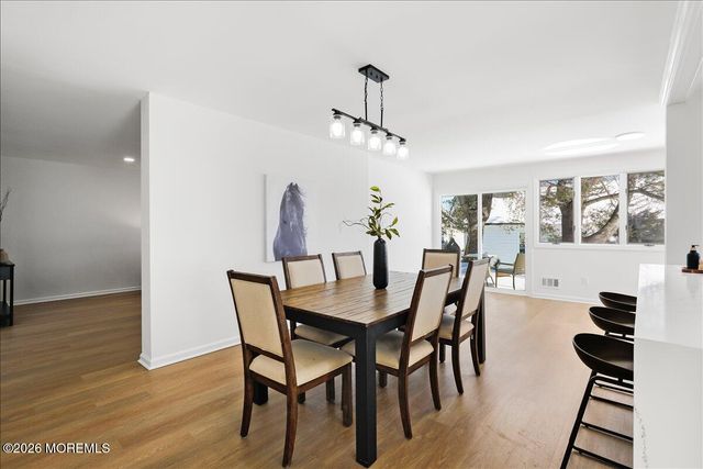 26 Lansdale Drive, Marlboro, NJ 07746