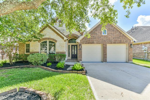 2919 Silhouette Bay Drive, Pearland, TX 77584