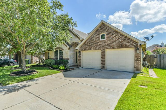2919 Silhouette Bay Drive, Pearland, TX 77584