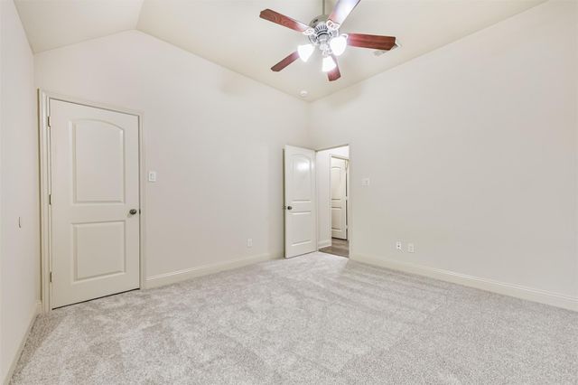 2919 Silhouette Bay Drive, Pearland, TX 77584