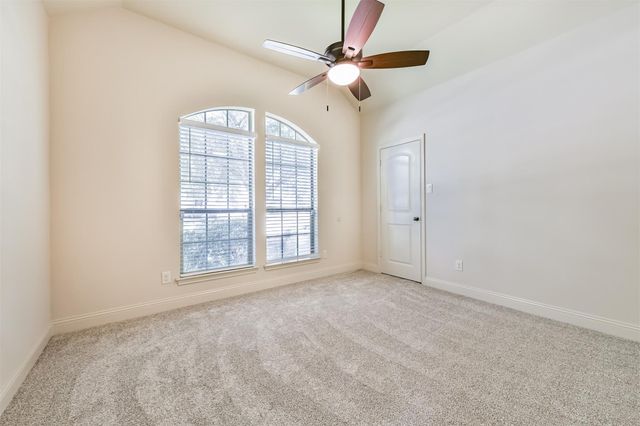2919 Silhouette Bay Drive, Pearland, TX 77584