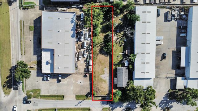 5717 Centralcrest St, Houston, TX 77092