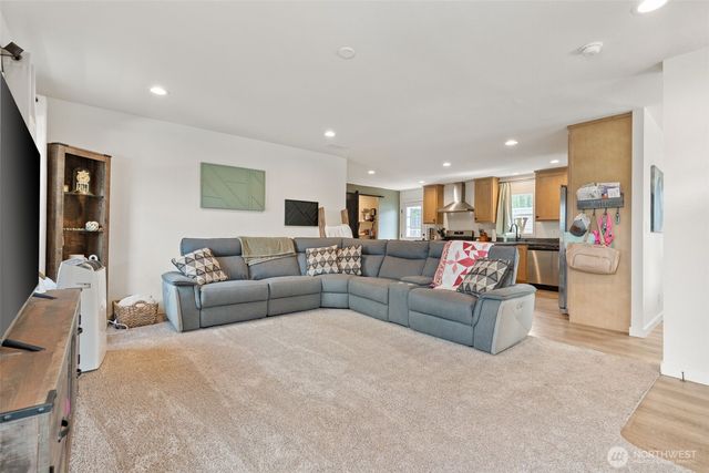 1018 SE Front Street, Winlock, WA 98596