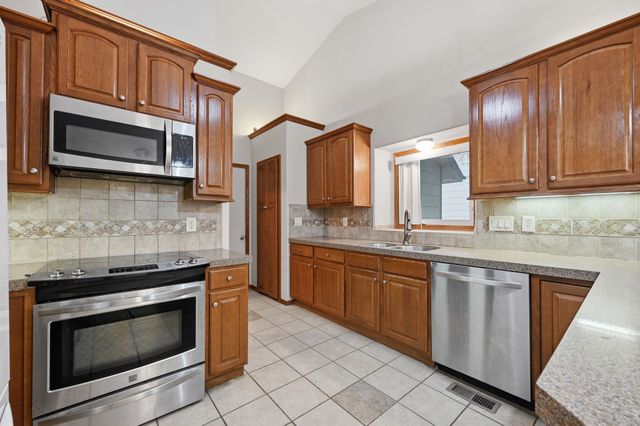 1409 S Shiloh, Wichita, KS 67207