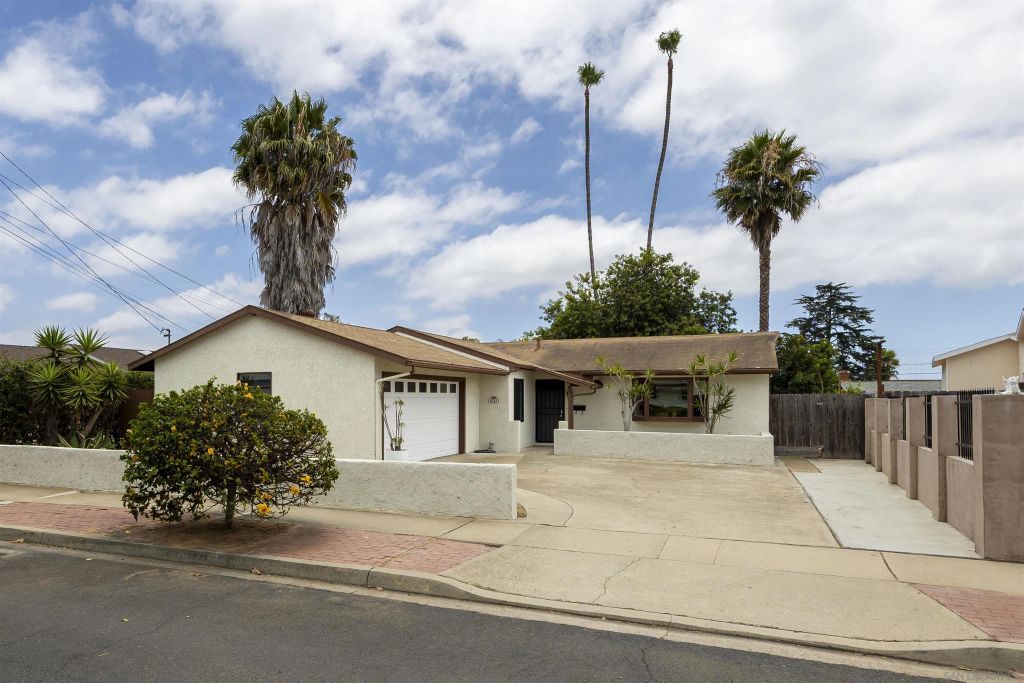4725 Mount Gaywas, San Diego, CA 92117