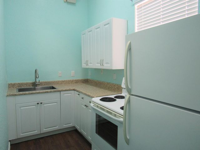 4150 Royal Palm Beach Boulevard, Royal Palm Beach, FL 33411